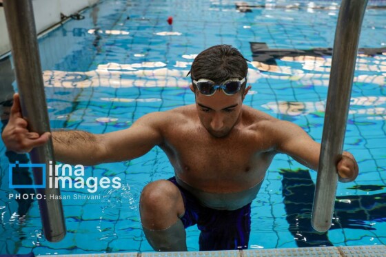 مسابقات پاراشنای قهرمانی کشور