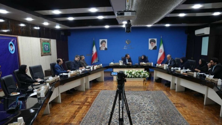 تأکید وزیر صمت بر لزوم همگون‌سازی قوانین با شرایط کنونی تولید