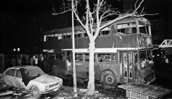 ١٥ شهریور سال ١٣٦١ در خیابان خیام تهران چه گذشت؟