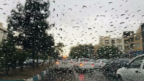 رگبار در نوار شمالی/ وزش باد در برخی نقاط کشور