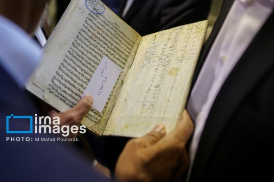 اهدای ۲۵ هزار نسخه کتاب توسط حسن روحانی به کتابخانه ملی