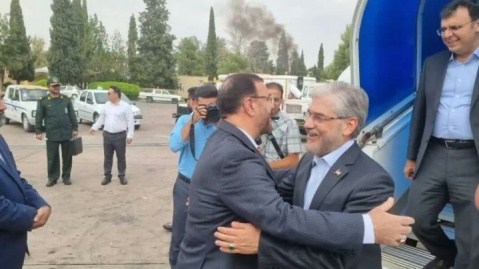 وزیر علوم به شیراز رفت