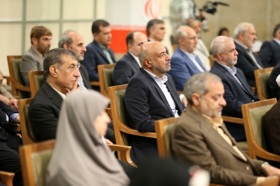 تصاویری از دیدار رئیس جمهور و هیأت وزیران با رهبر انقلاب