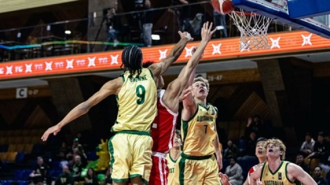 جام قهرمانی به استرالیا رسید