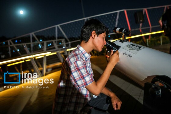 ماه‌گرفتگی در آسمان تهران
