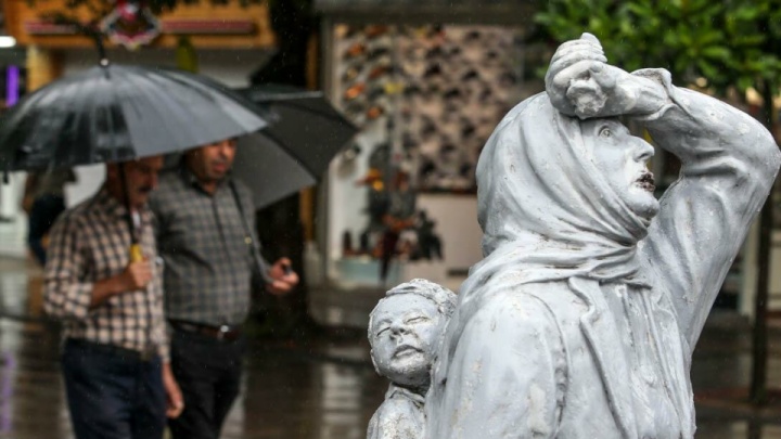 بارش باران در جنوب شرق و برخی مناطق شمالی کشور