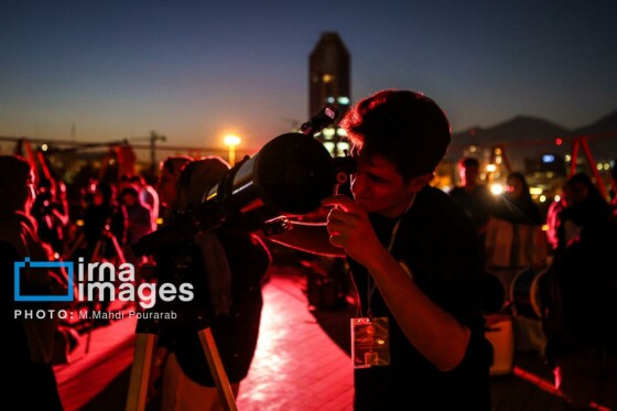 ماهگرفتگی در آسمان تهران