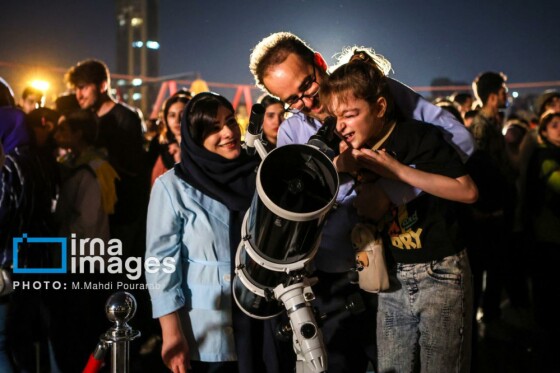 ماه‌گرفتگی در آسمان تهران