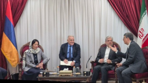 وزیران علوم ایران و ارمنستان تفاهم‌نامه همکاری امضا کردند