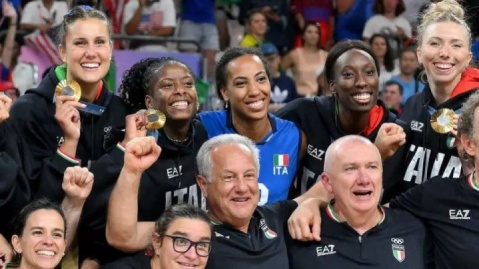 تاج‌گذاری ولاسکو با ایتالیا