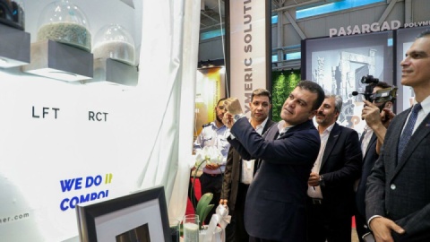 ۴ محصول راهبردی دانش‌بنیان در صنعت پلیمر رونمایی شد