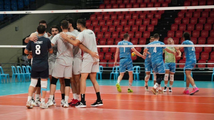 شاگردان پیاتزا آژیر خطر را در مانیل به صدا درآوردند