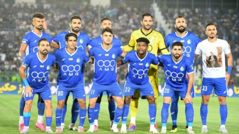 استقلال برای مدت کوتاهی دور از پایتخت تمرین می‌کند