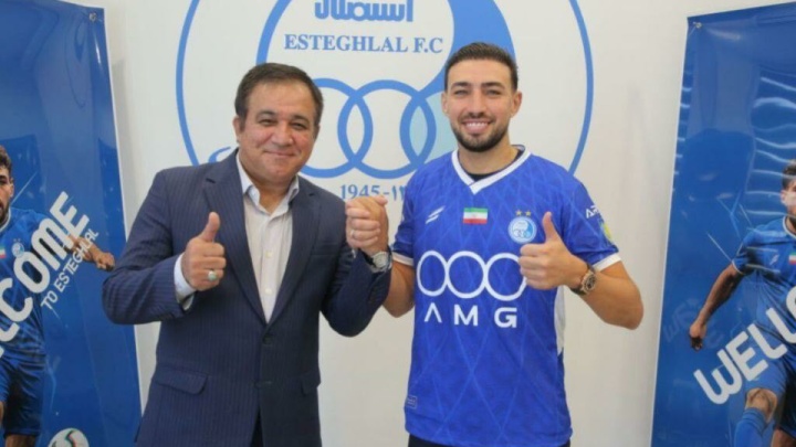 بازیکن مراکشی استقلال قرارداد خود را امضا کرد