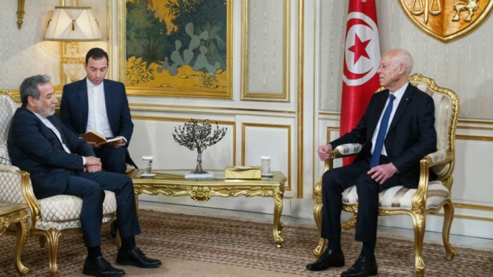 تقدیر عراقچی از رویکرد تونس در محکومیت حملات رژیم صهیونیستی و آمریکا علیه ایران
