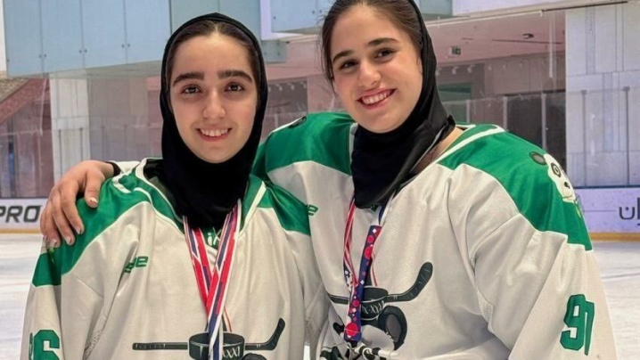 ۲ بازیکن دختر در لیگ مجارستان به میدان می‌روند