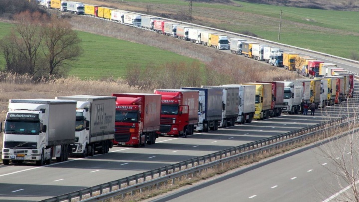 عبور بیش از ۶.۵ میلیون تن کالا از جاده‌های ایران در ۵ ماه