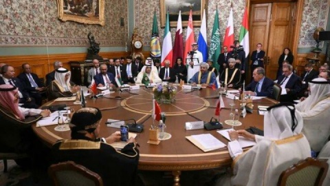 با آغاز نشست عربی-روسی، لاوروف و وزرای خلیج فارس حمله اسرائیل به قطر را تهدیدی علیه ثبات منطقه خواندند