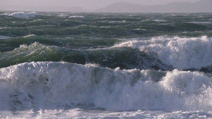 دریای خزر خطرناک شد