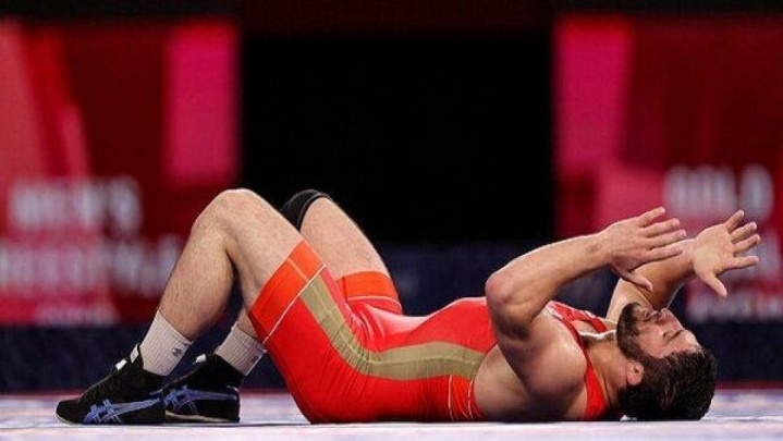 بازماندن ستاره کشتی آزاد از مسابقات جهانی