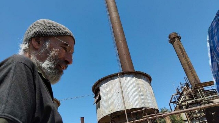 کیانوش عیاری در تدارک شروع فیلمبرداری «خرِ لنگ»