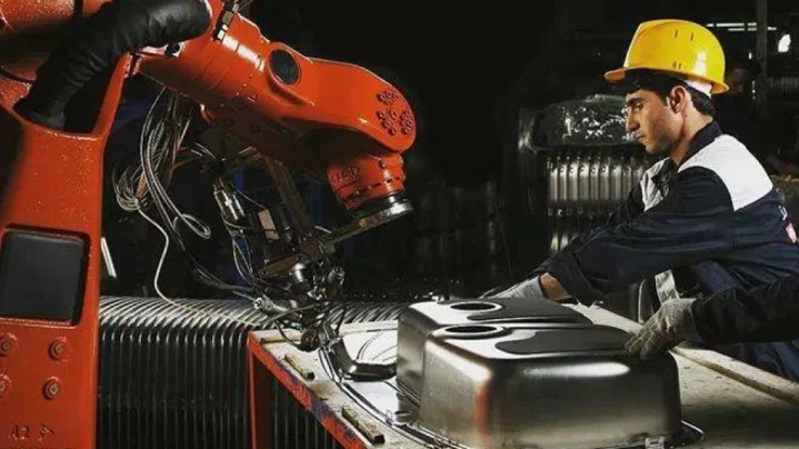 برنامه مهم دولت برای متقاضیان کار