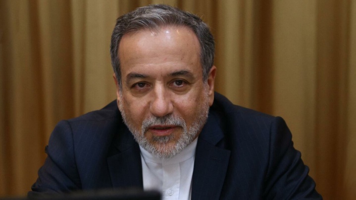 طرح سوالات ناشی از حق نظارتی نمایندگان است