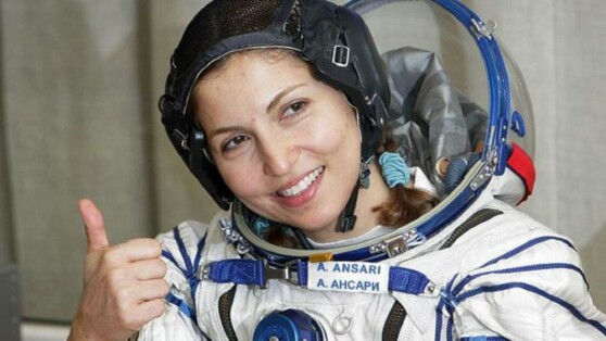 سفر انوشه انصاری به‌عنوان نخستین زن گردشگر فضایی ایرانی  به دور مدار زمین.
