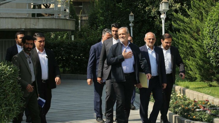 حرکت دولت در مسیر اصلاح بودجه و حقوق و دستمزد