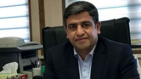 سفر بدون طمطراق؛ یک روز با پزشک جمهور