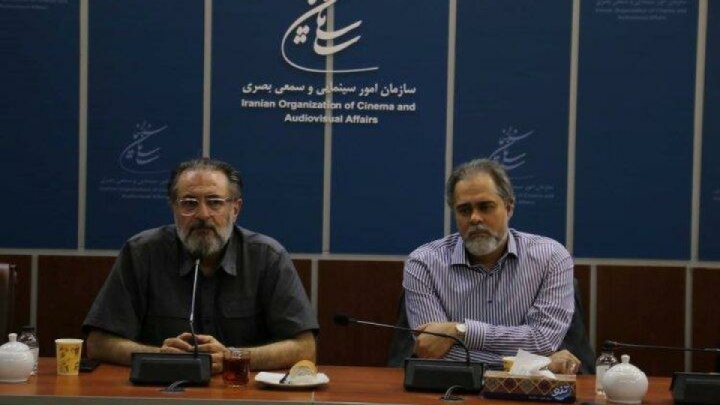 دهکردی حلقه وصل بین دولت و صنوف بود