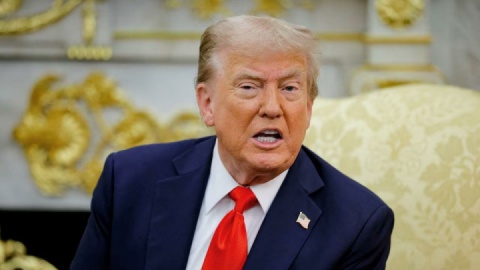 یک بام و دو هوای ترامپ برای درگیری با دولت مادورو