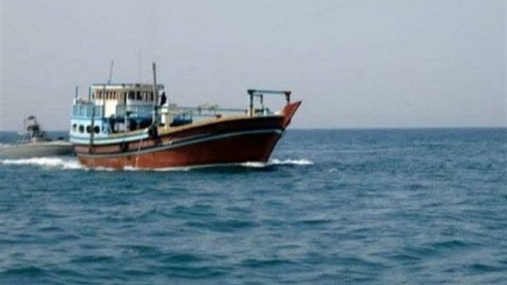 توقیف لنج حامل ۸۰۰ میلیارد ریال کالای قاچاق