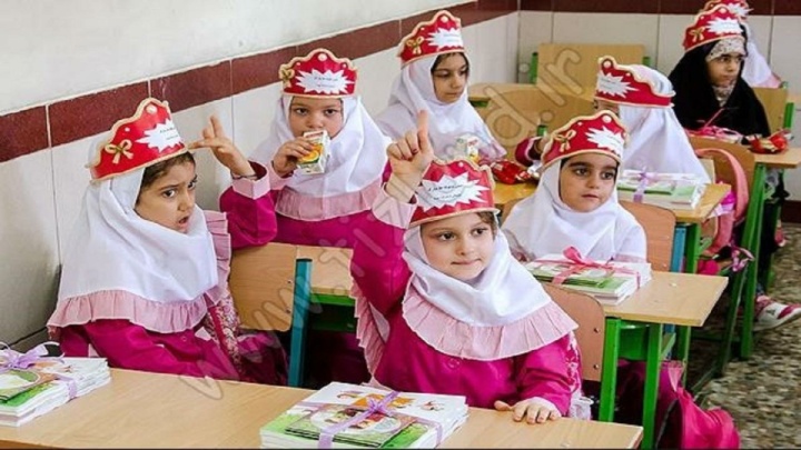 ساعت فعالیت مدارس در مهرماه تغییری نکرده است/ تداوم فعالیت ۲۳ هزار حق‌التدریس آزاد