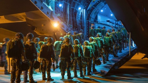 عملیات نگهبان شرقی با همراهی اسپانیا، انگلیس، ایتالیا وسوئد