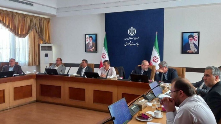 نظام پرداخت دستمزد کارکنان دولت بدون کاهش حقوق اصلاح می‌شود