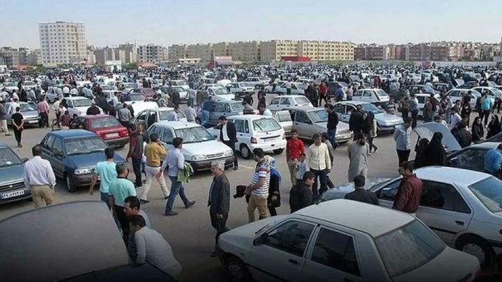 قیمت خودرو نزولی شد