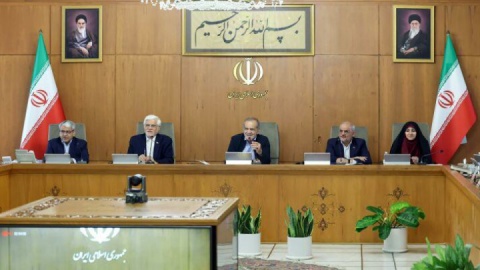 رئیسجمهور: موازیکاریها باید سامان داده شده و دستگاههای متولی آنها ادغام شوند