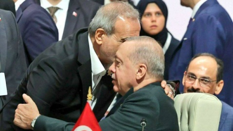 واکنش معاون تشریفات ریاست جمهوری به حاشیه‌های یک عکس