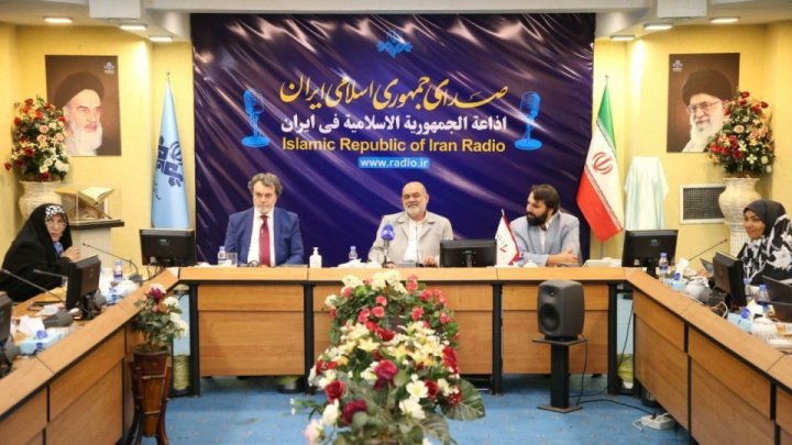 زن ایرانی در تاریخ همواره تدبیرگر بوده است/ دشمنان با محوریت زن به جنگ فرهنگی آمده‌اند