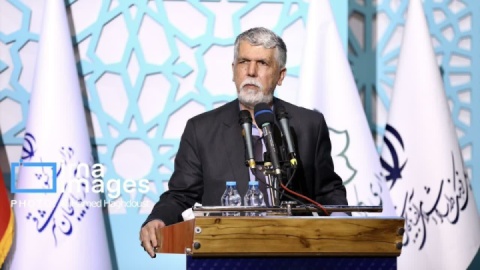 صالحی: شهریار، شاعر آیینی و پل شرق و غرب است | تبریز، نماد ادب و مقاومت ایران