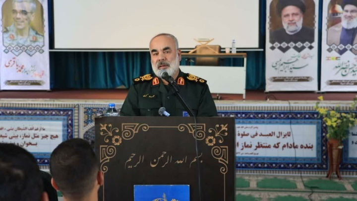 علم، تلاش و نوآوری، شاخصه اصلی جوانان برای اقتدار کشور