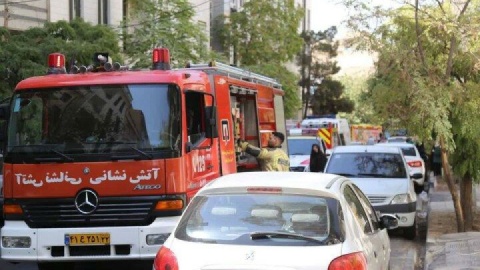 نجات ۱۸ نفر از حریق ساختمان مسکونی در مرزداران