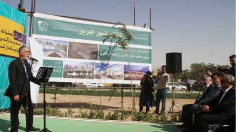 «بزرگترین باغ تئاتر کشور» در تبریز کلنگ زنی شد