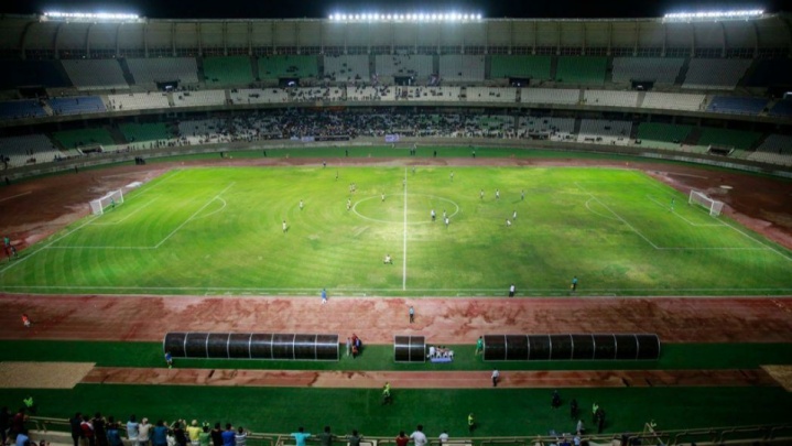 امتیاز میزبانی ورزشگاه پارس شیراز تعلیق شد