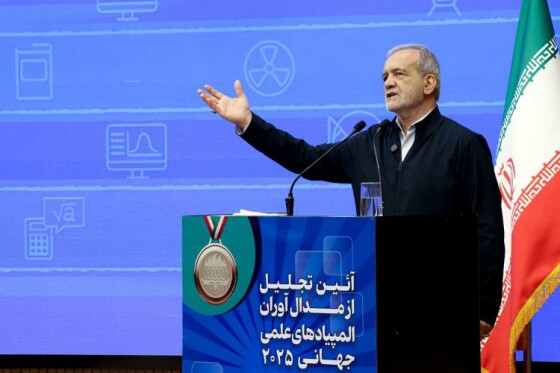 تجلیل از مدالآوران المپیادهای علمی جهان