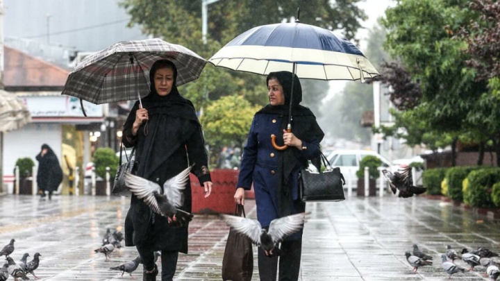 وزش باد شدید و احتمال گردوخاک در تهران/ تداوم بارش‌ در استان‌های ساحلی خزر