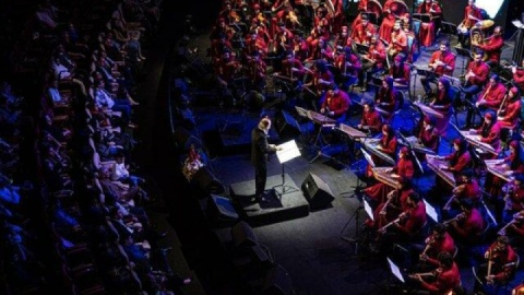 نوازندگی و خوانندگی را یک شغل واقعی ببینید!