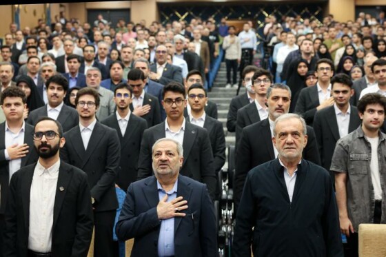 تجلیل از مدالآوران المپیادهای علمی جهان