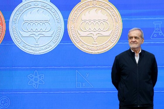 تجلیل از مدالآوران المپیادهای علمی جهان